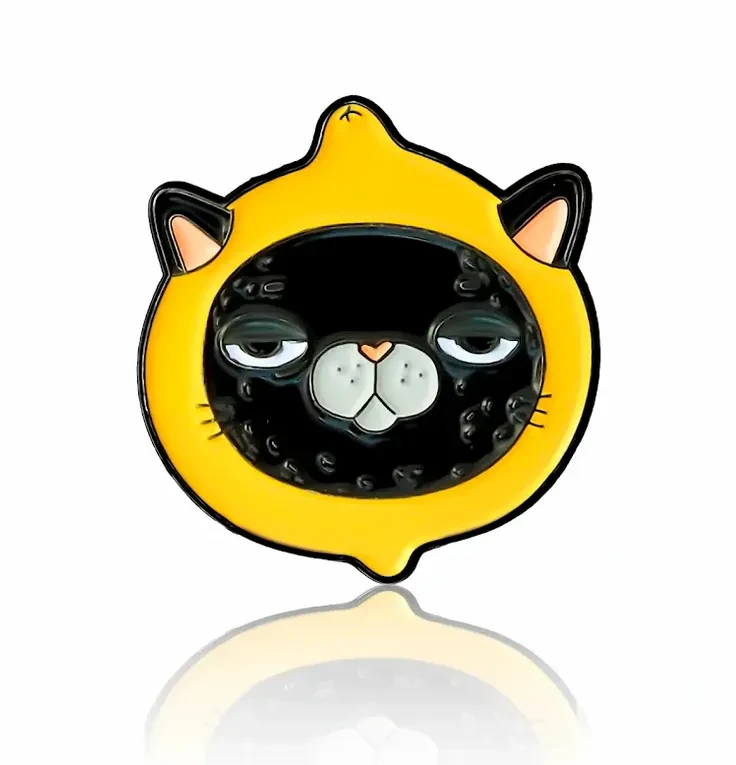 kot w kapturze.webp